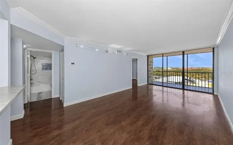 1000 Cove Cay Drive Clearwater FL 33760