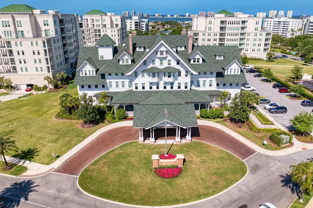 100 Oakmont Lane Belleair FL 33756