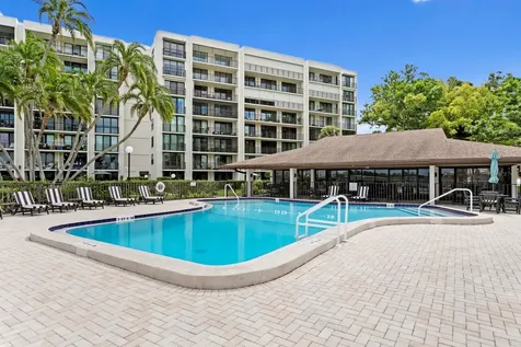 100 Oakmont Lane Belleair FL 33756