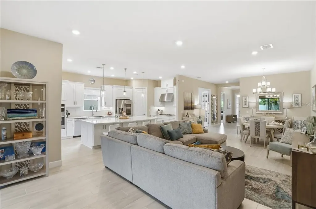 5034 Caserta Court Palmetto FL 34221