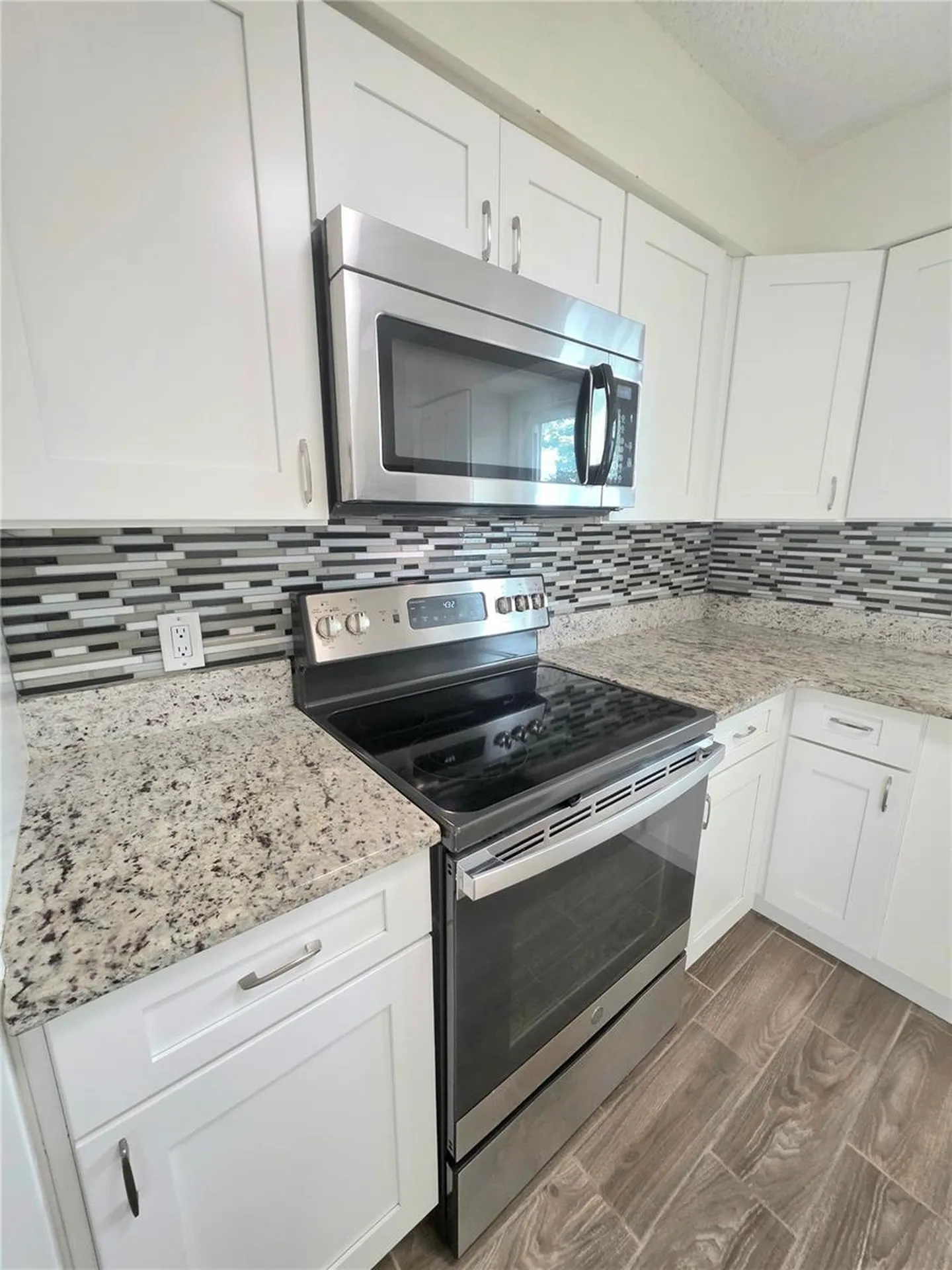 2932 E Ahern Drive Orlando FL 32817