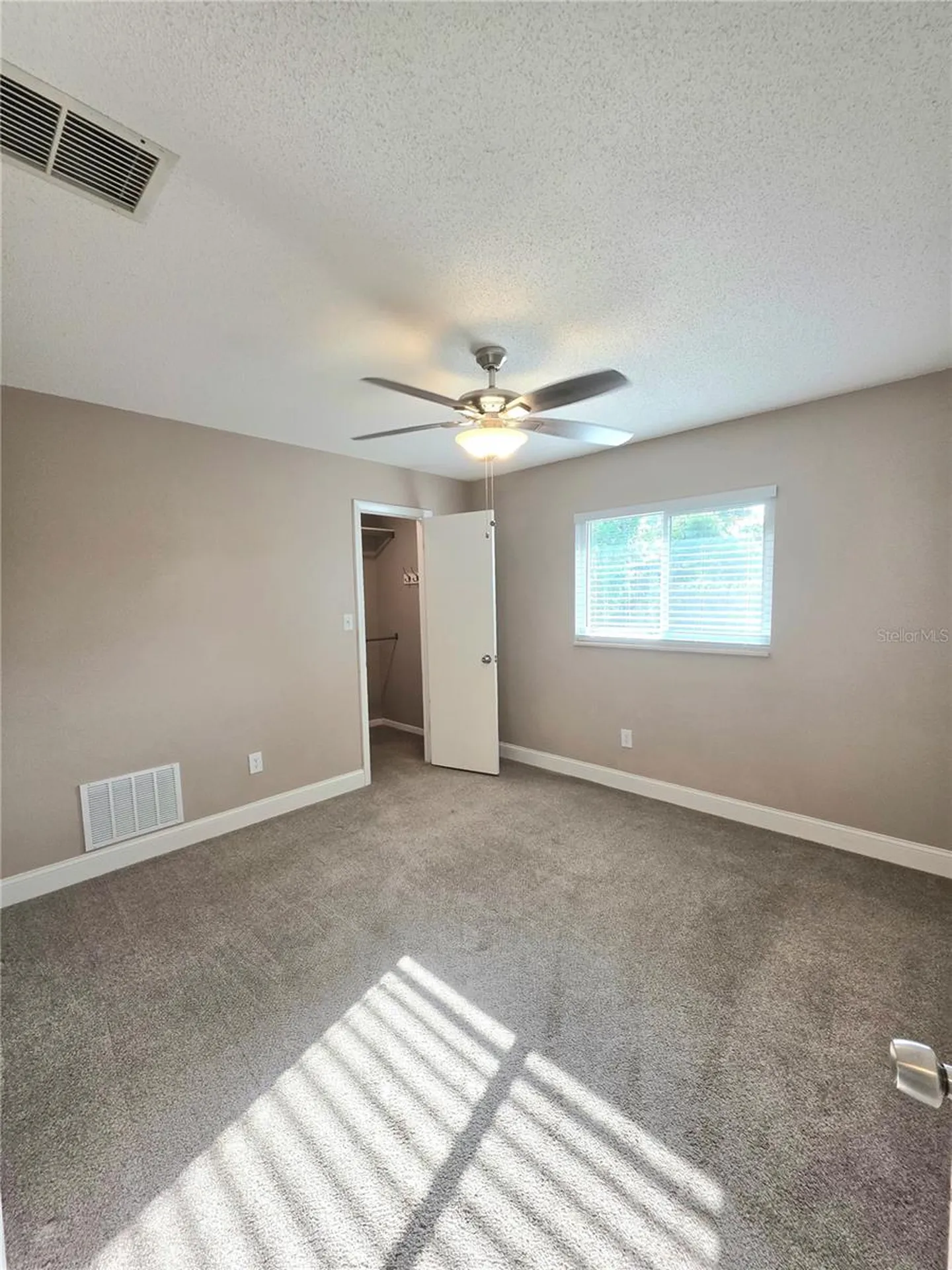 2932 E Ahern Drive Orlando FL 32817
