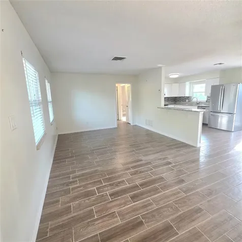 2932 E Ahern Drive Orlando FL 32817