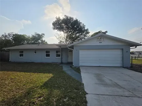 2932 E Ahern Drive Orlando FL 32817