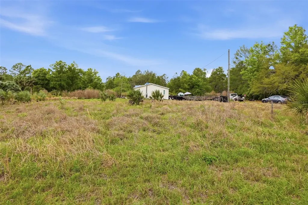 39751 Anchor Avenue Eustis FL 32736
