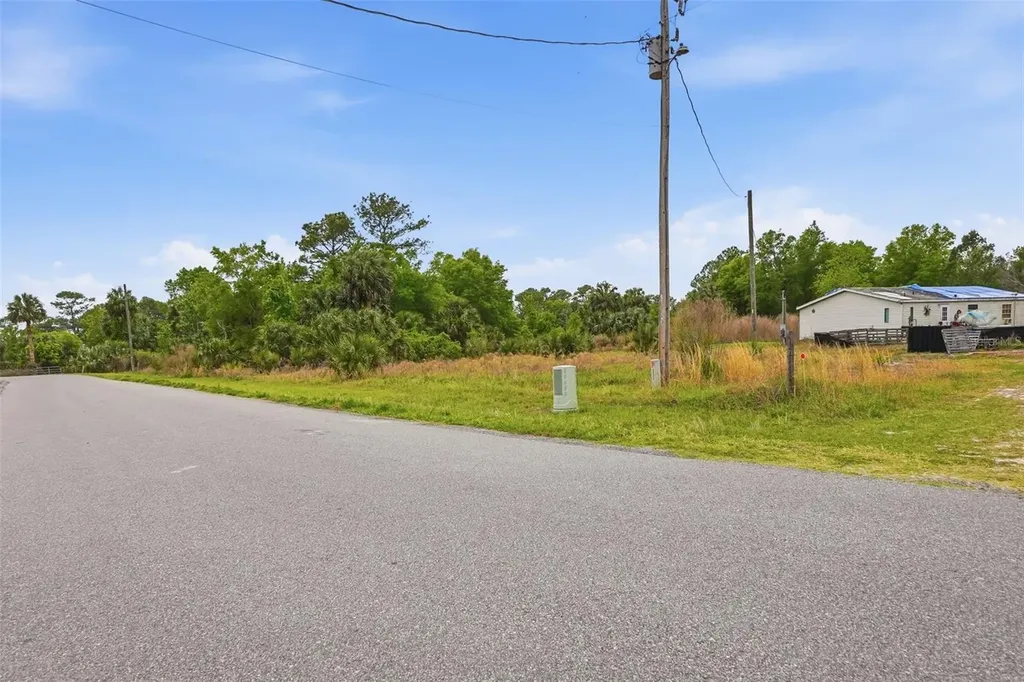 39751 Anchor Avenue Eustis FL 32736