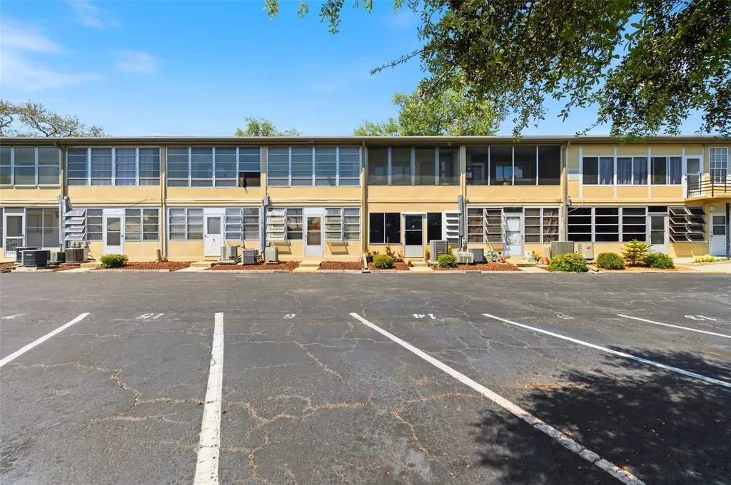 1257 Drew Street Clearwater FL 33755