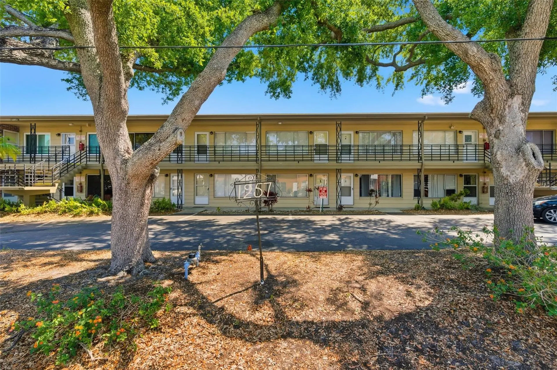 1257 Drew Street Clearwater FL 33755