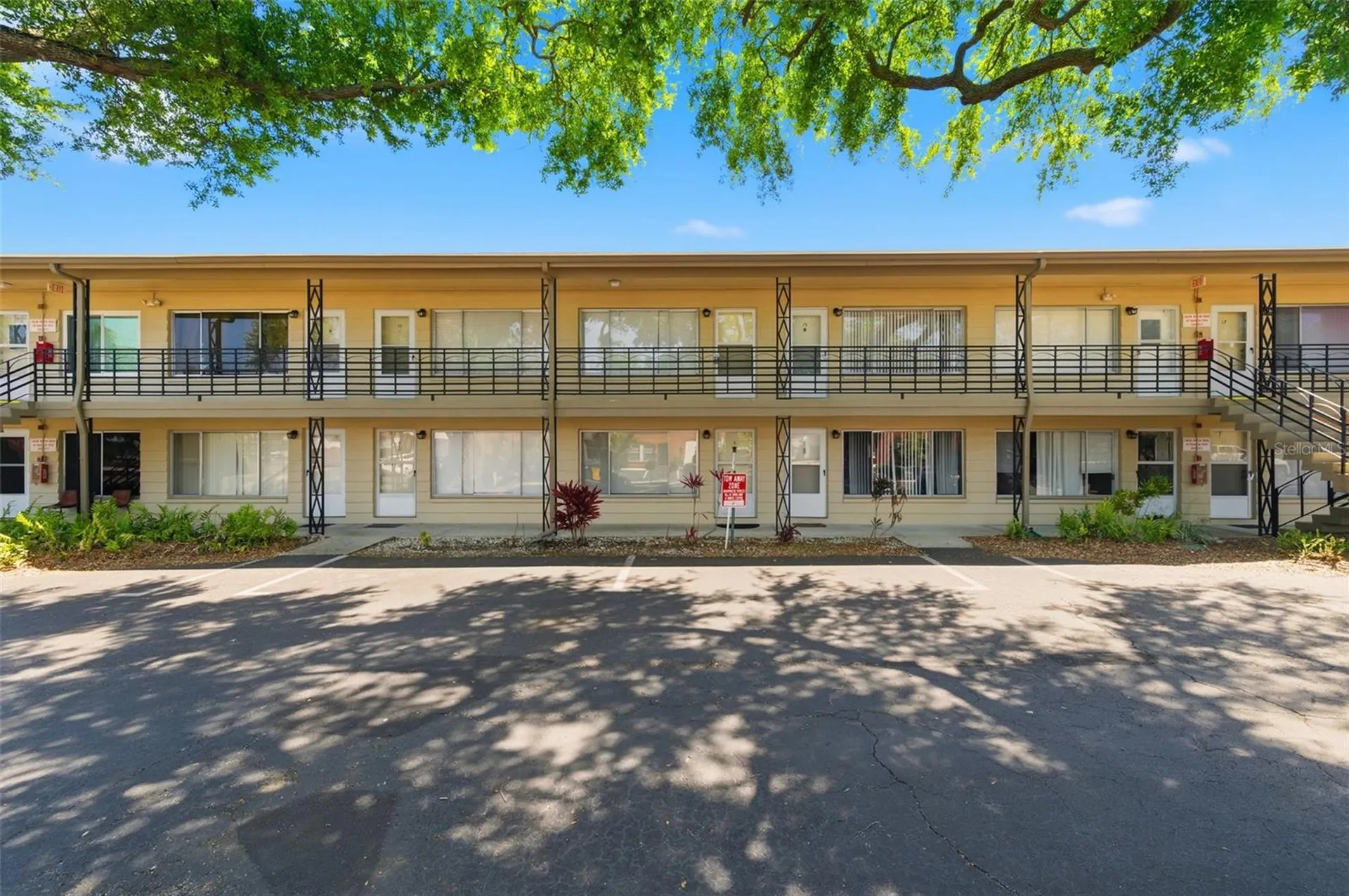 1257 Drew Street Clearwater FL 33755