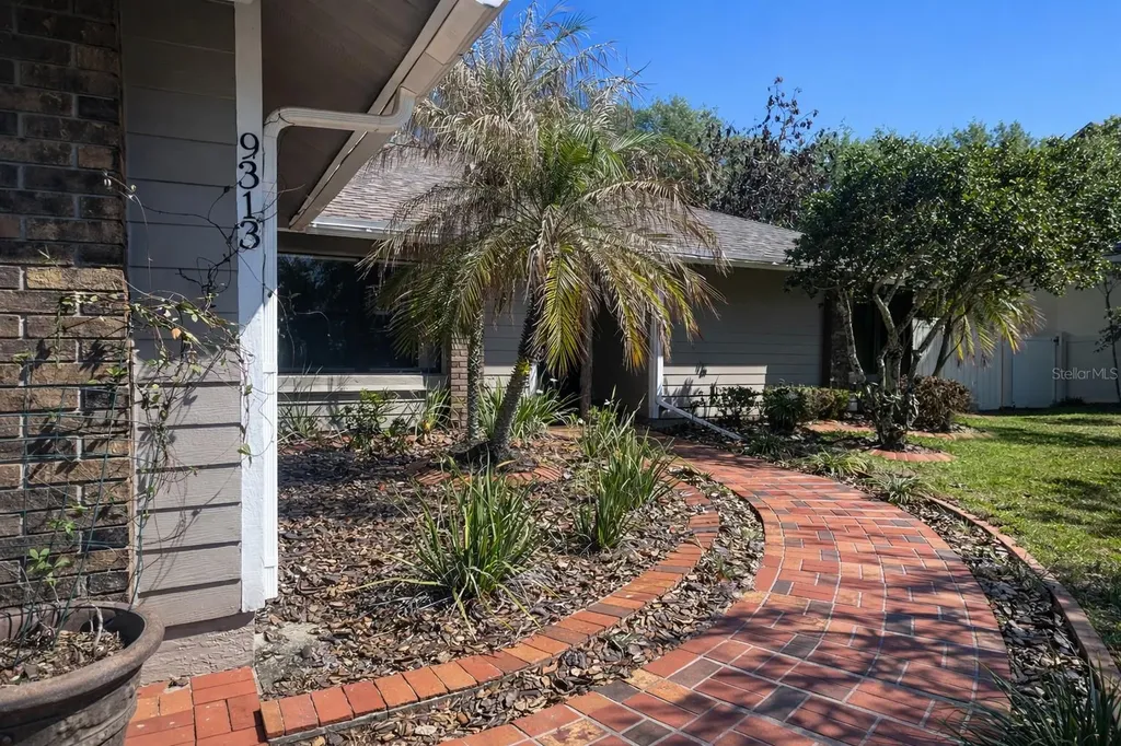 9313 Palm Tree Drive Windermere FL 34786