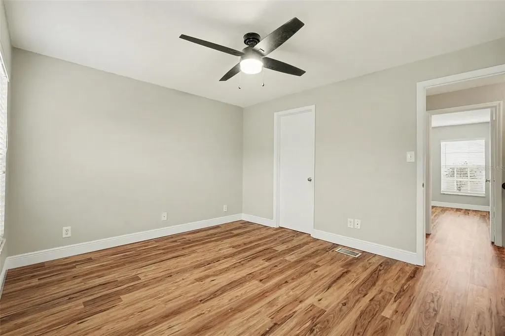 37306 Embassy Park Lane Dade City FL 33525