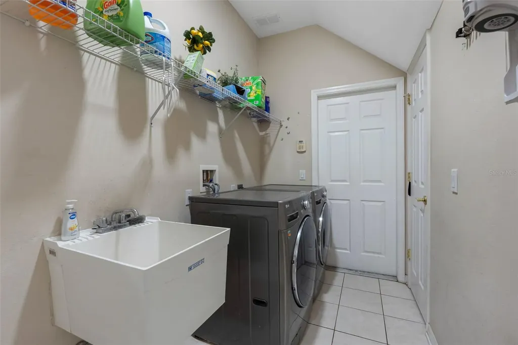 16750 Ivy Lake Drive Odessa FL 33556