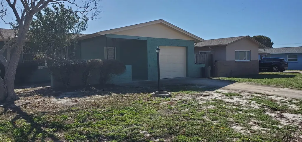 13610 87th Place Seminole FL 33776