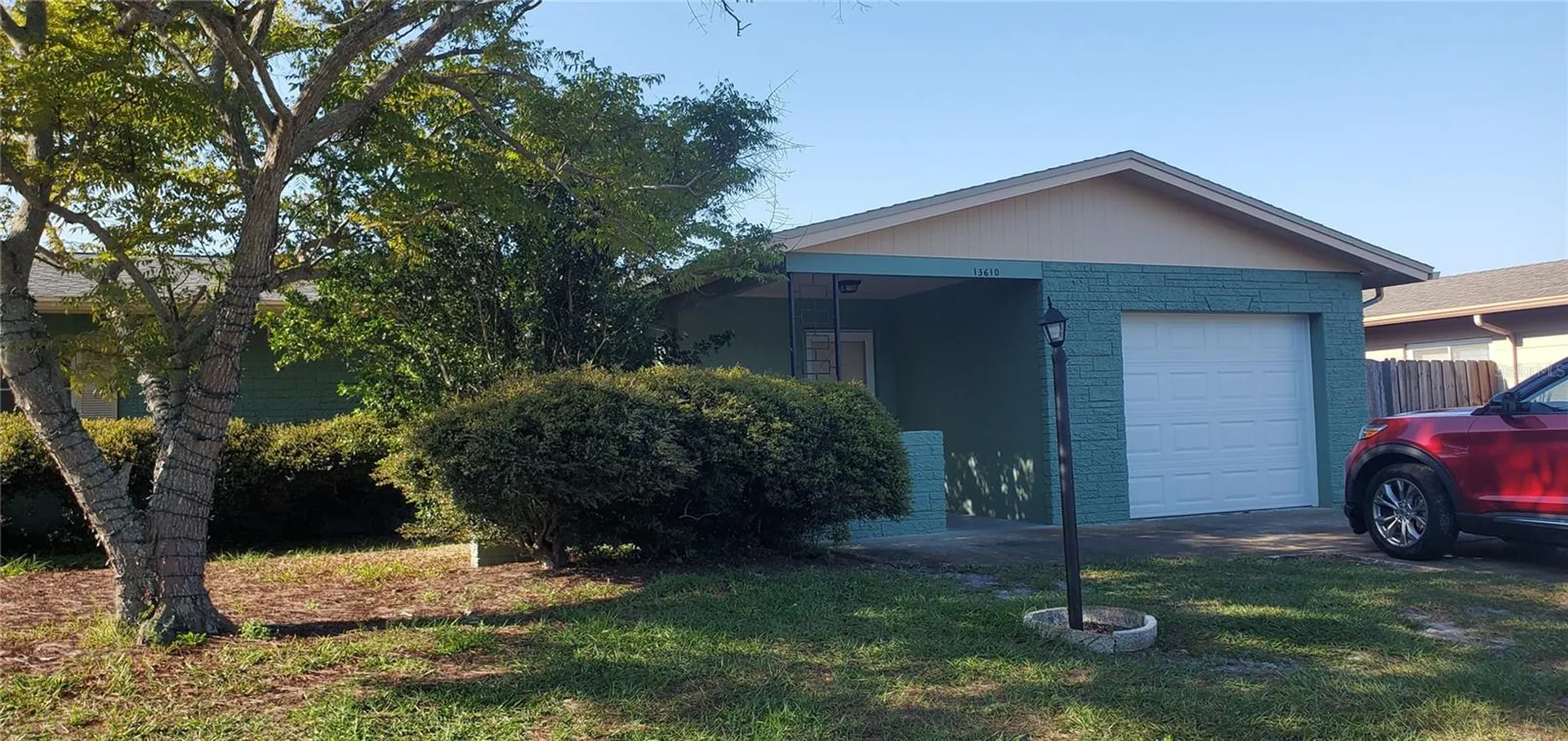 13610 87th Place Seminole FL 33776