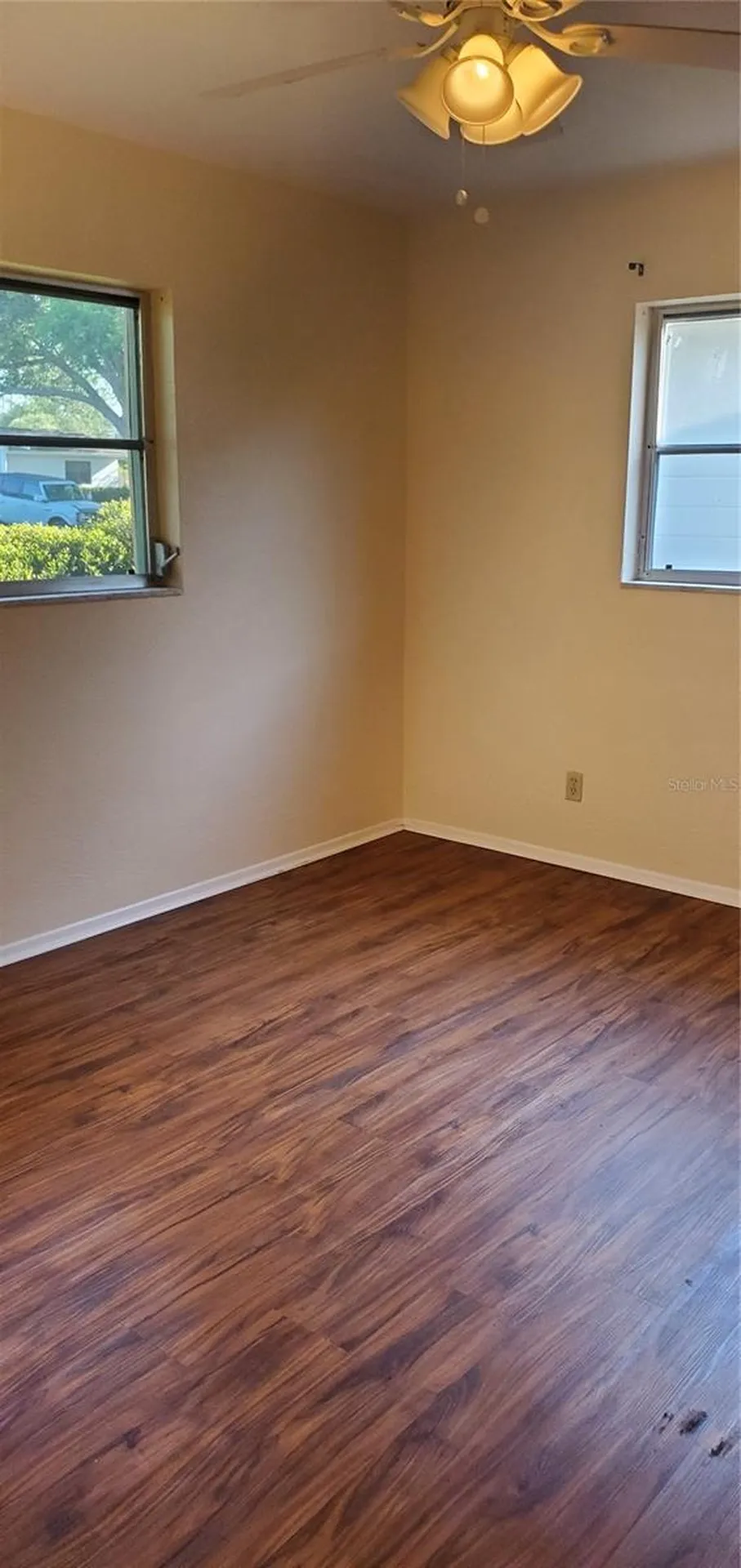 13610 87th Place Seminole FL 33776
