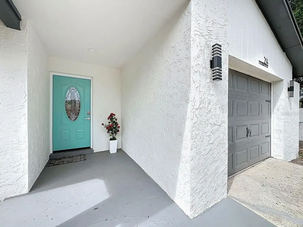 214 N Alderwood Street Winter Springs FL 32708