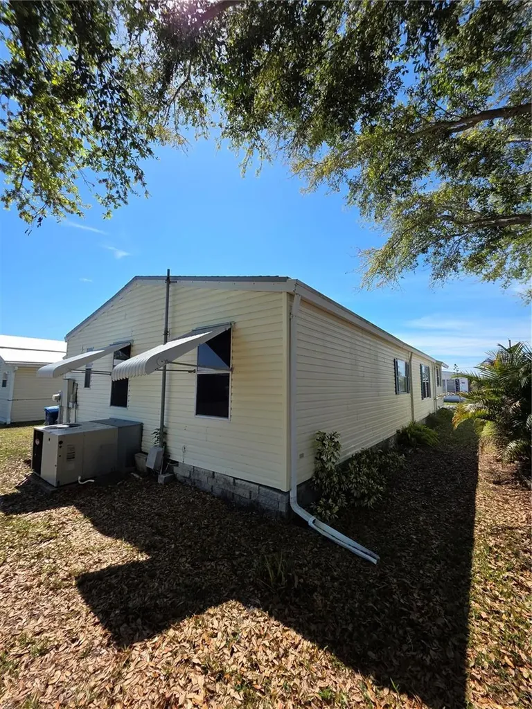 340 Canal Way Oldsmar FL 34677
