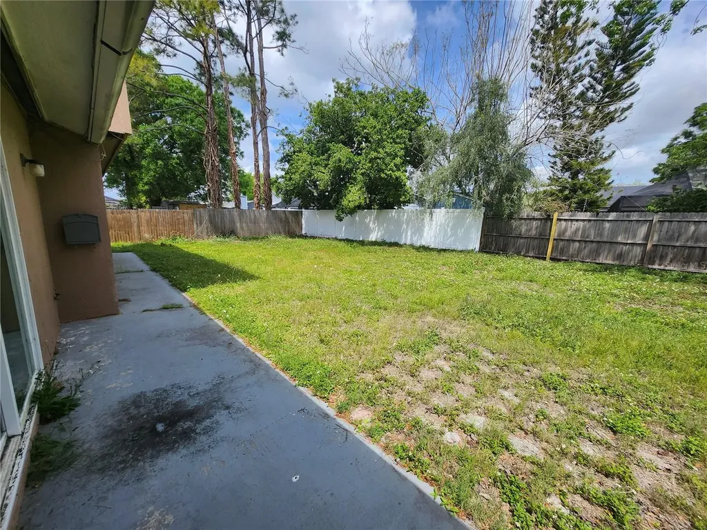 4913 Rockledge Circle Tampa FL 33624