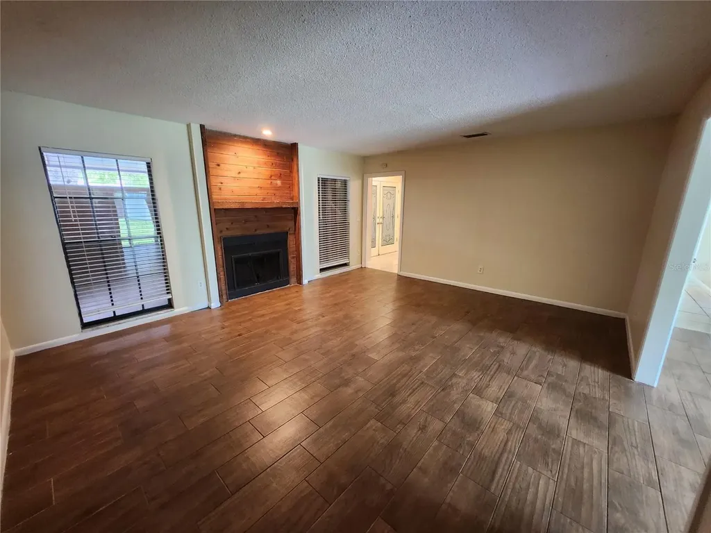 4913 Rockledge Circle Tampa FL 33624