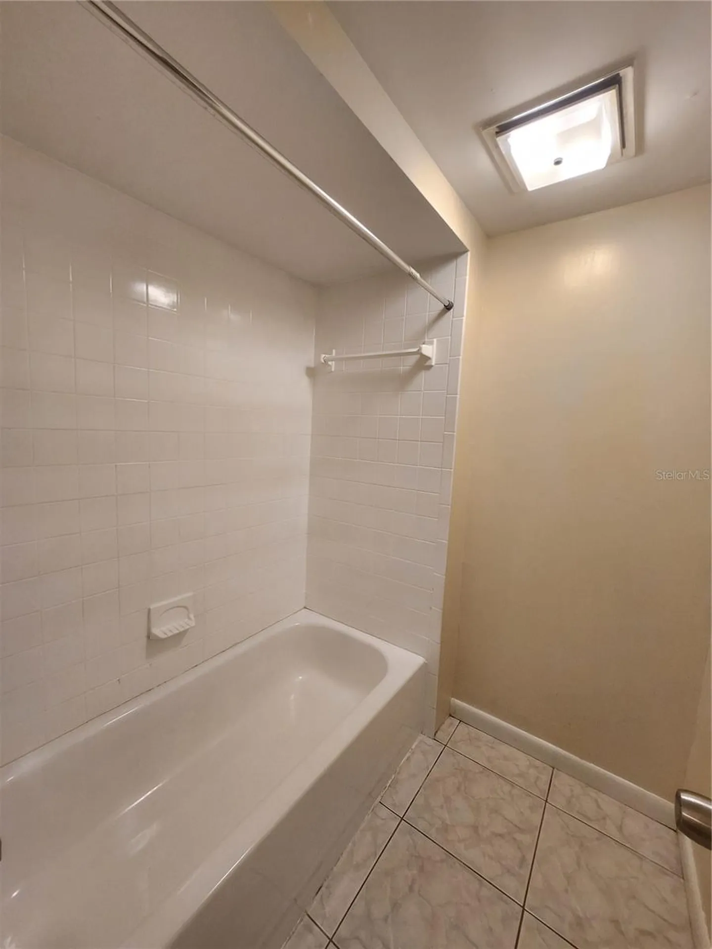 4913 Rockledge Circle Tampa FL 33624
