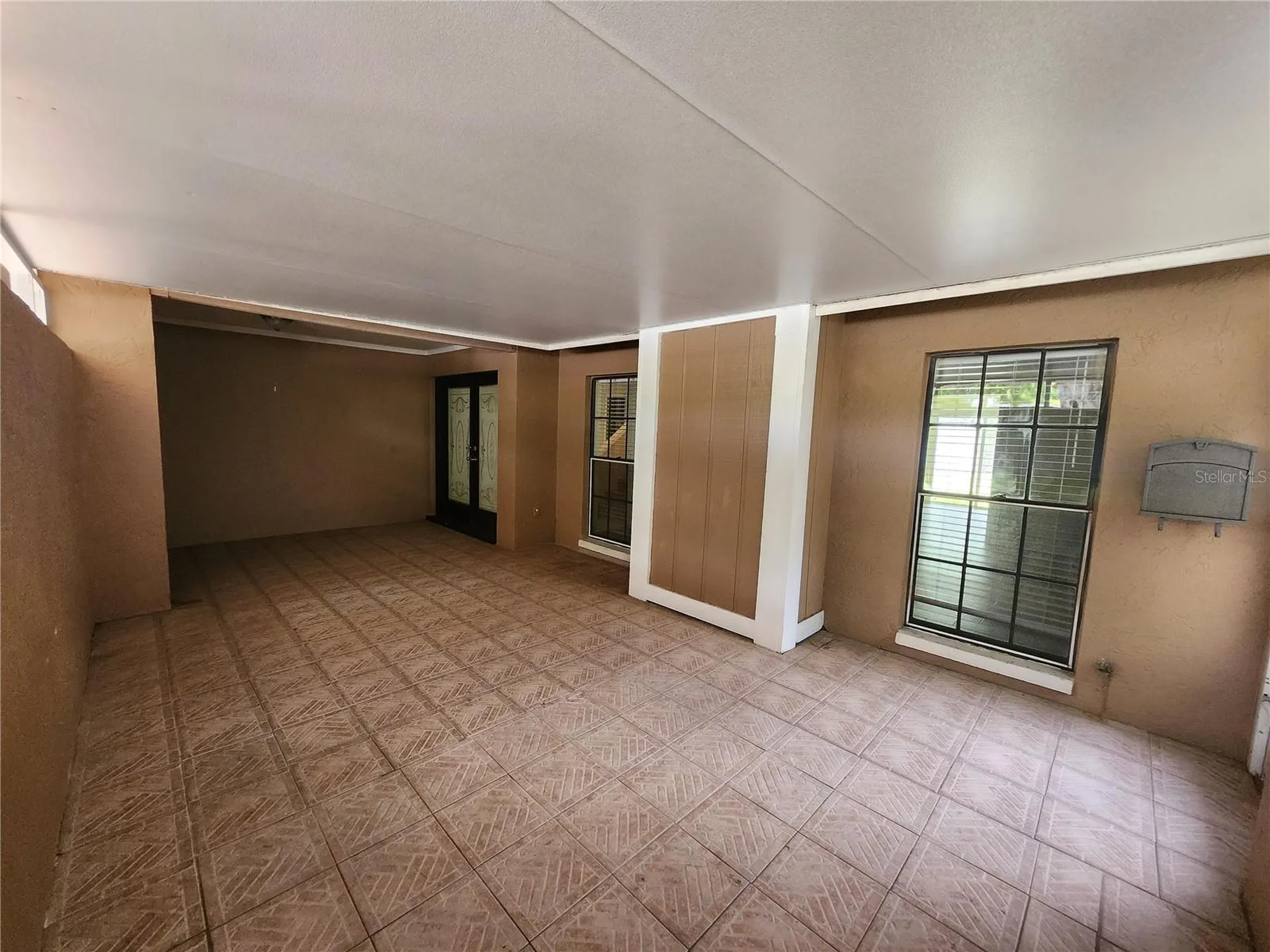 4913 Rockledge Circle Tampa FL 33624