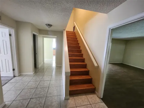 4913 Rockledge Circle Tampa FL 33624