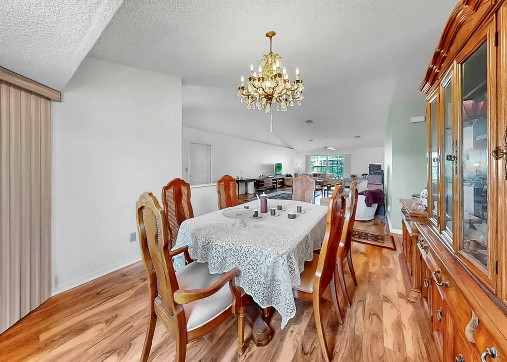 2003 New Bedford Drive Sun City Center FL 33573