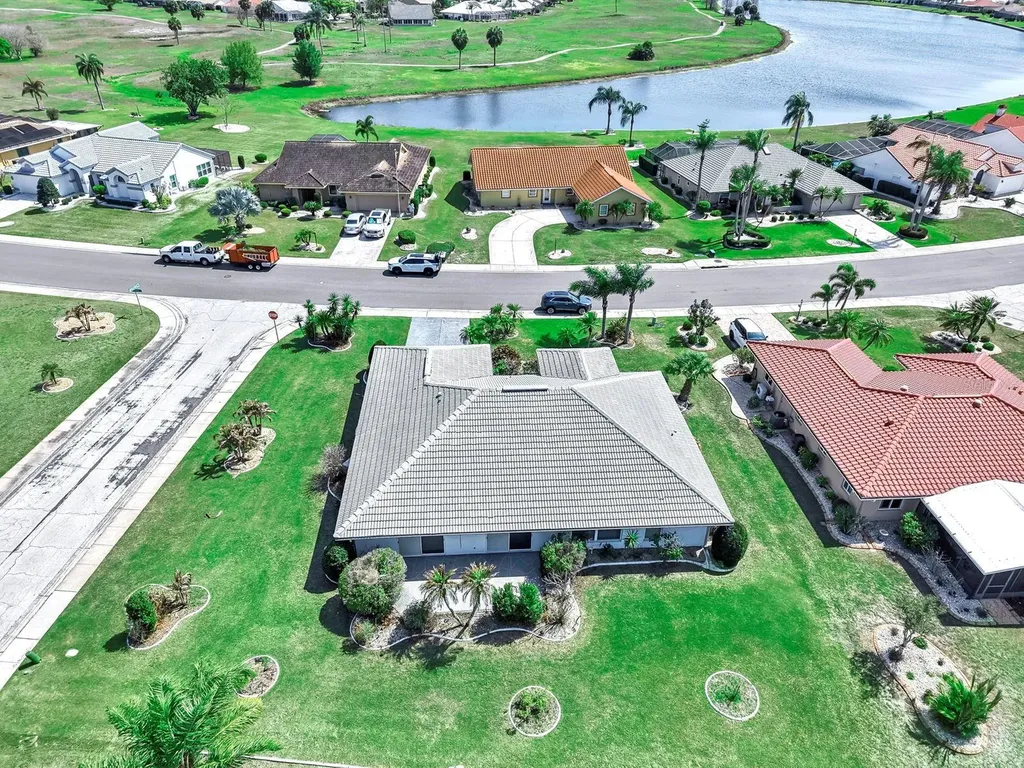 2003 New Bedford Drive Sun City Center FL 33573