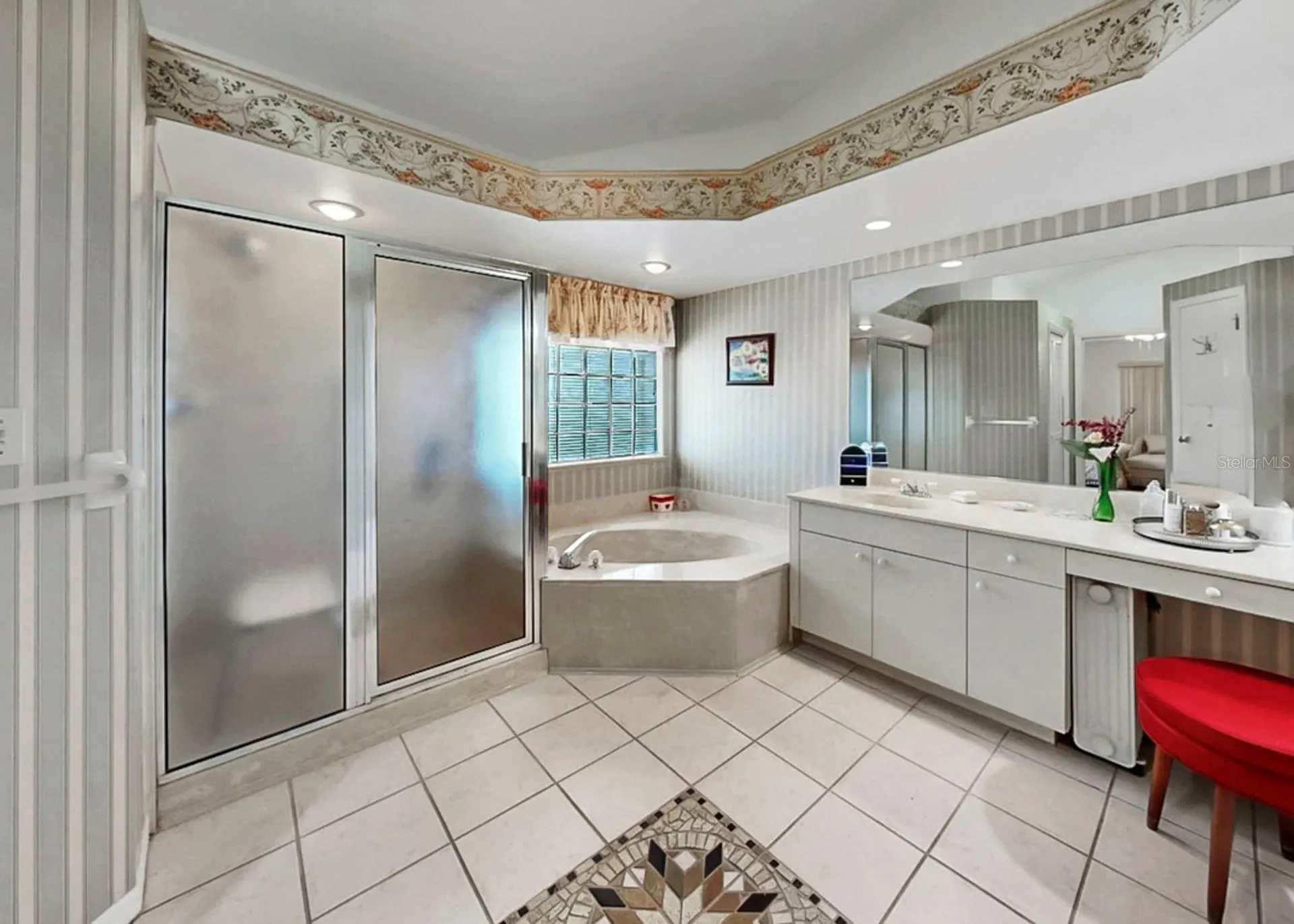 2003 New Bedford Drive Sun City Center FL 33573