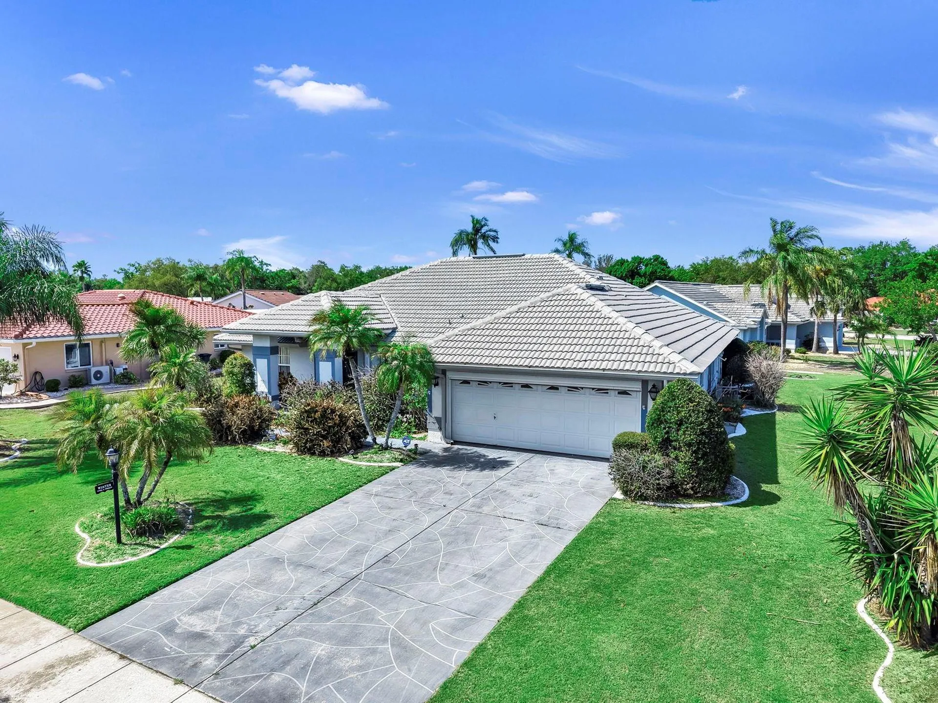 2003 New Bedford Drive Sun City Center FL 33573