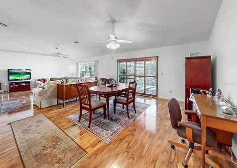 2003 New Bedford Drive Sun City Center FL 33573