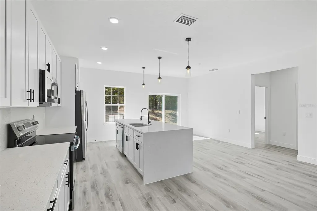 2640 W Fairway Loop Citrus Springs FL 34434