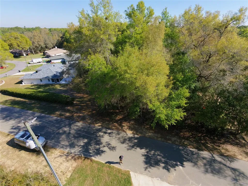 2640 W Fairway Loop Citrus Springs FL 34434