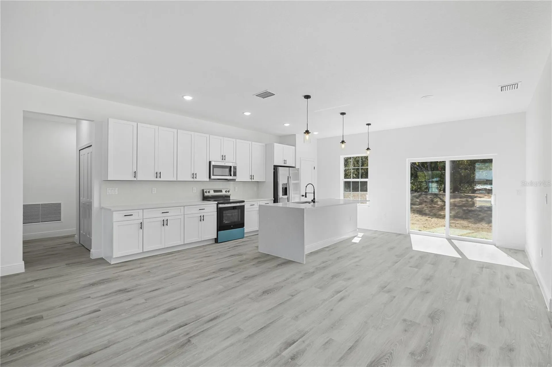 2640 W Fairway Loop Citrus Springs FL 34434