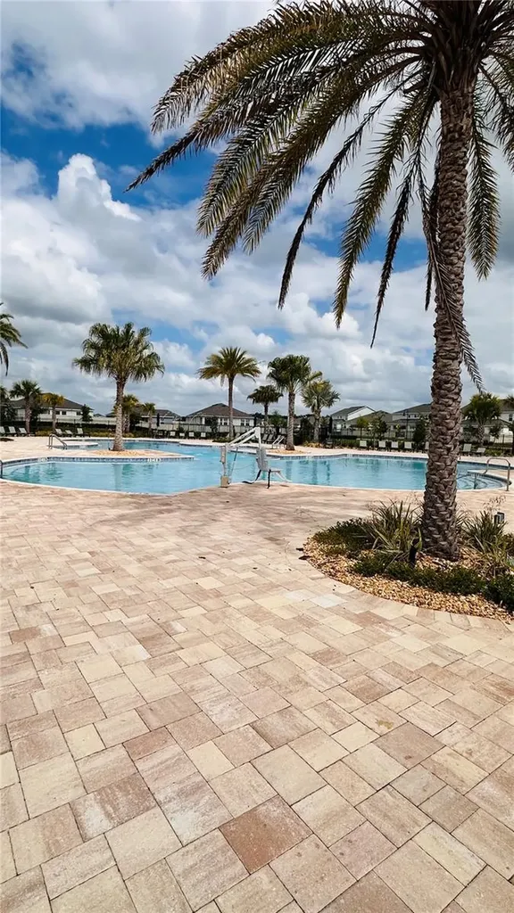 4260 Pebbles Throw Drive Kissimmee FL 34746