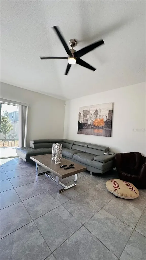 4260 Pebbles Throw Drive Kissimmee FL 34746