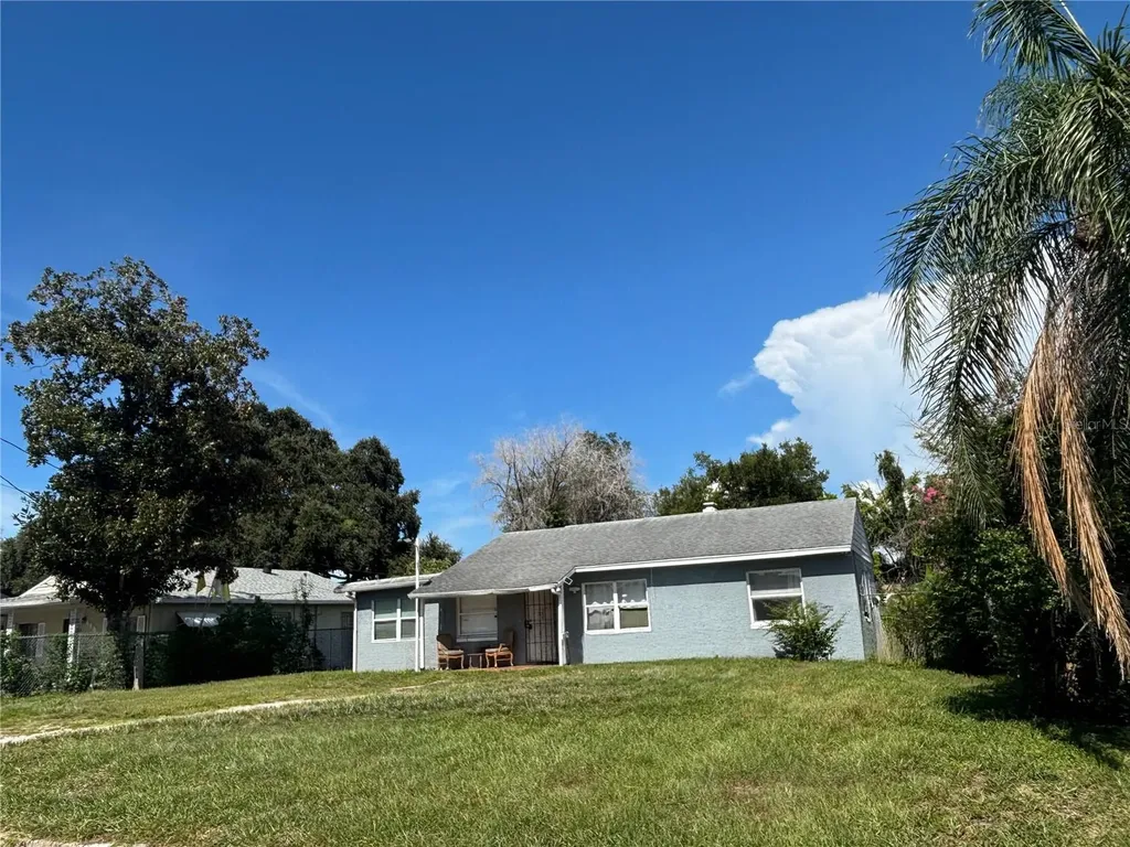 687 Walkup Drive Orlando FL 32808
