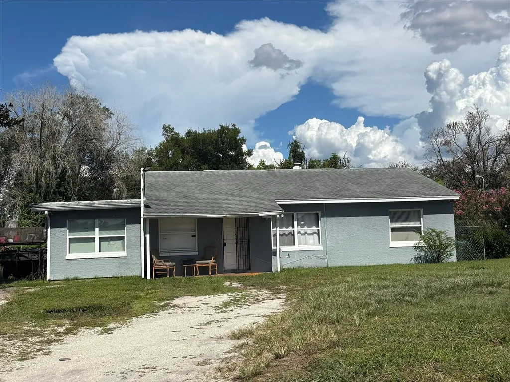 687 Walkup Drive Orlando FL 32808