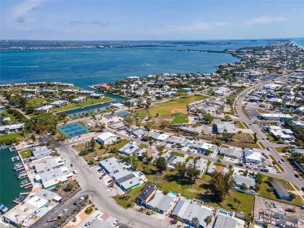 441 63rd Street Holmes Beach FL 34217