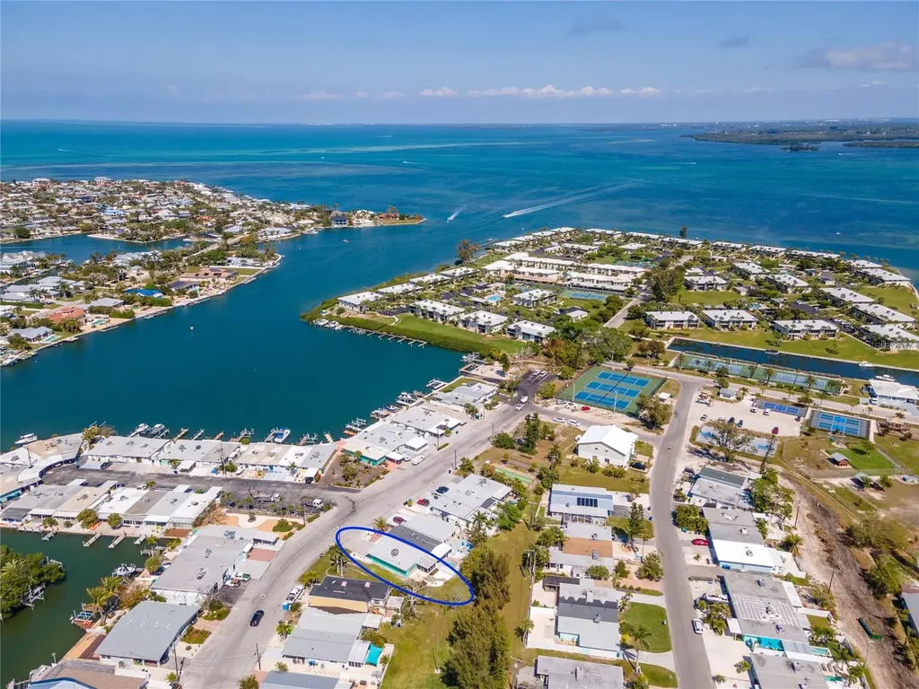 441 63rd Street Holmes Beach FL 34217