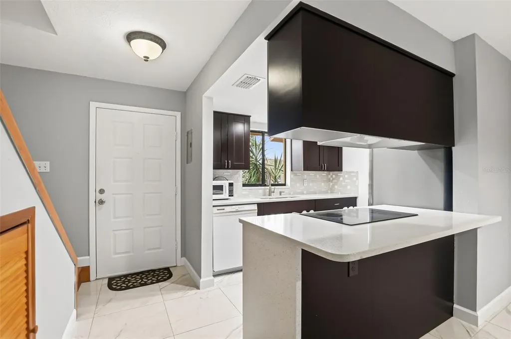 3919 Pine Limb Court Tampa FL 33614