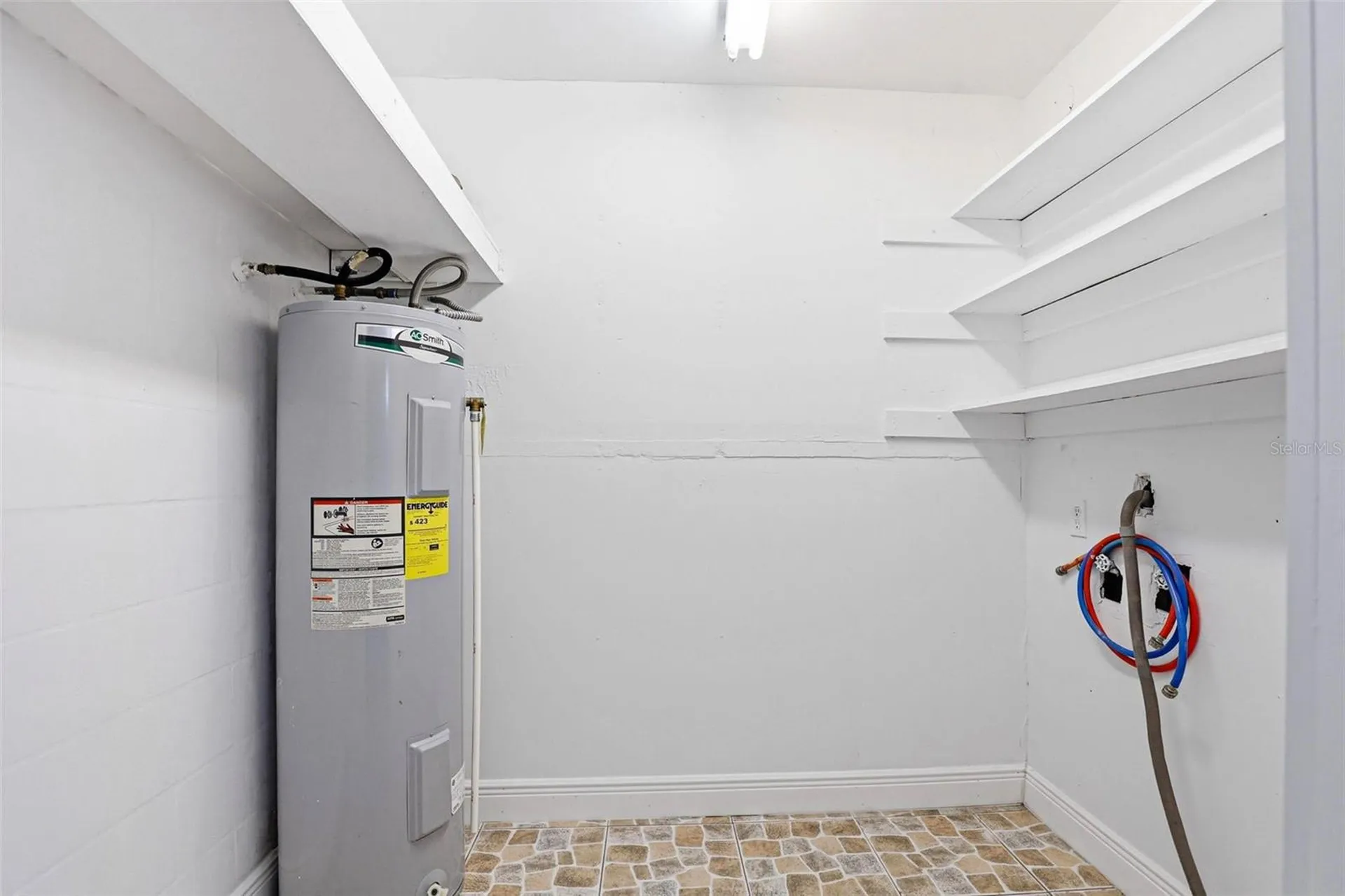 3919 Pine Limb Court Tampa FL 33614