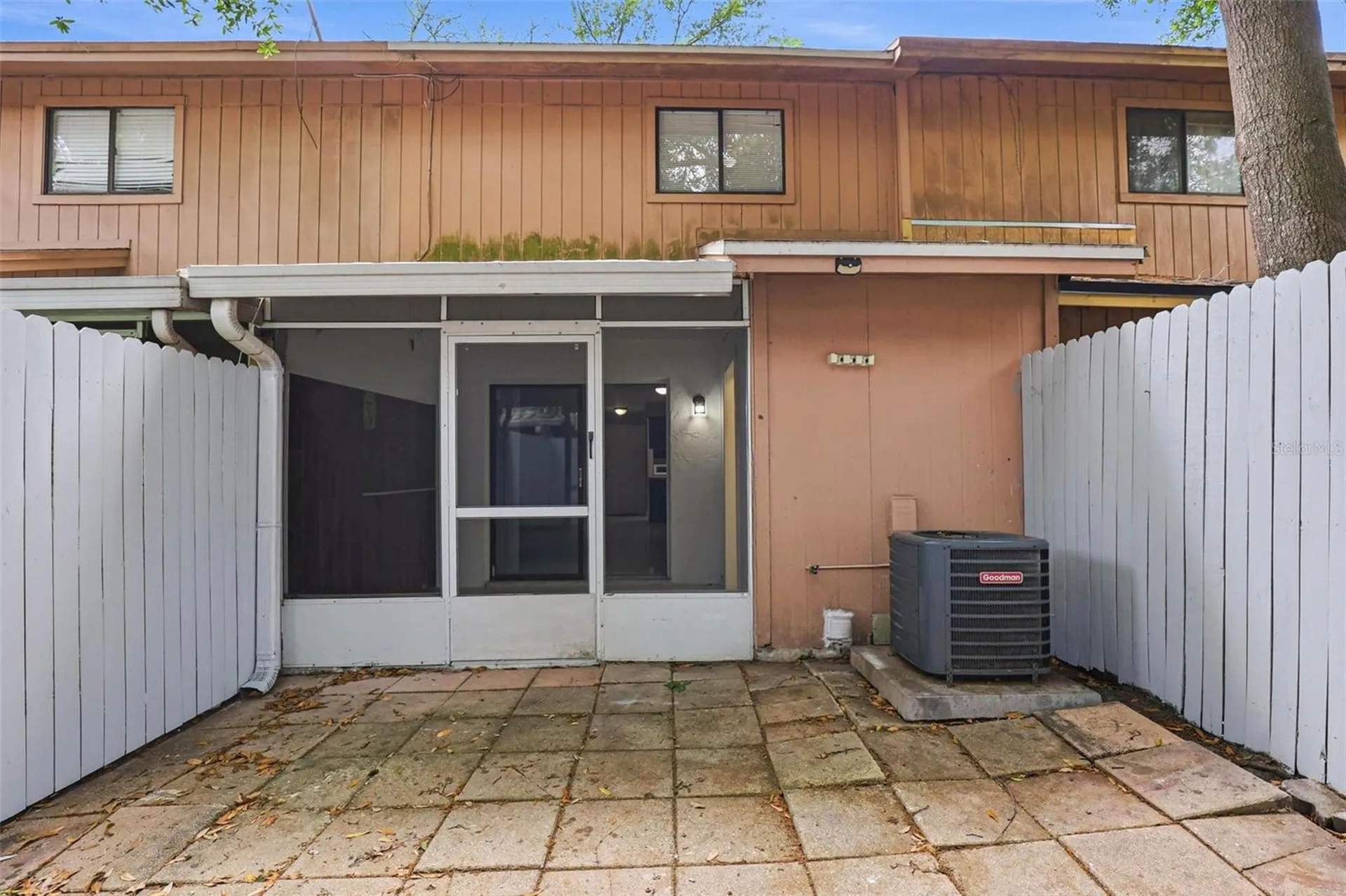 3919 Pine Limb Court Tampa FL 33614