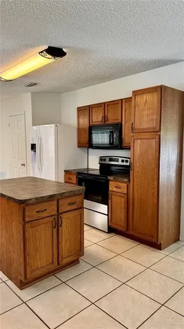 1502 Et Hitte Trail Seffner FL 33584