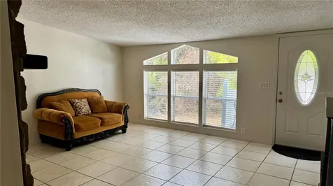 1502 Et Hitte Trail Seffner FL 33584
