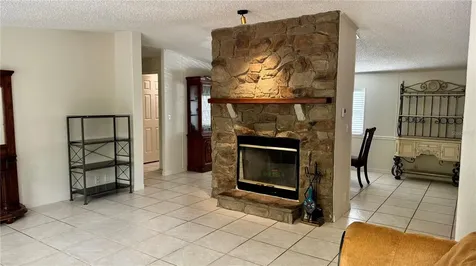 1502 Et Hitte Trail Seffner FL 33584