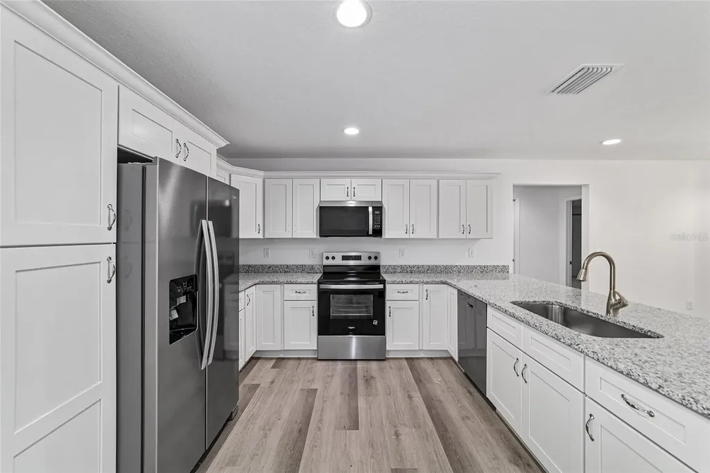 1221 SW Little Cliffs Drive Dunnellon FL 34431
