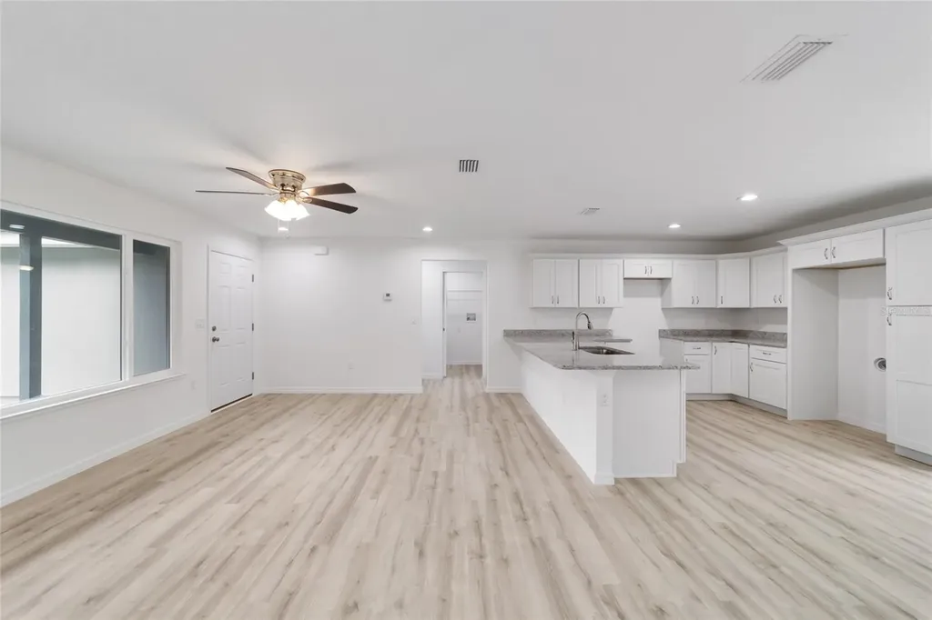 1221 SW Little Cliffs Drive Dunnellon FL 34431