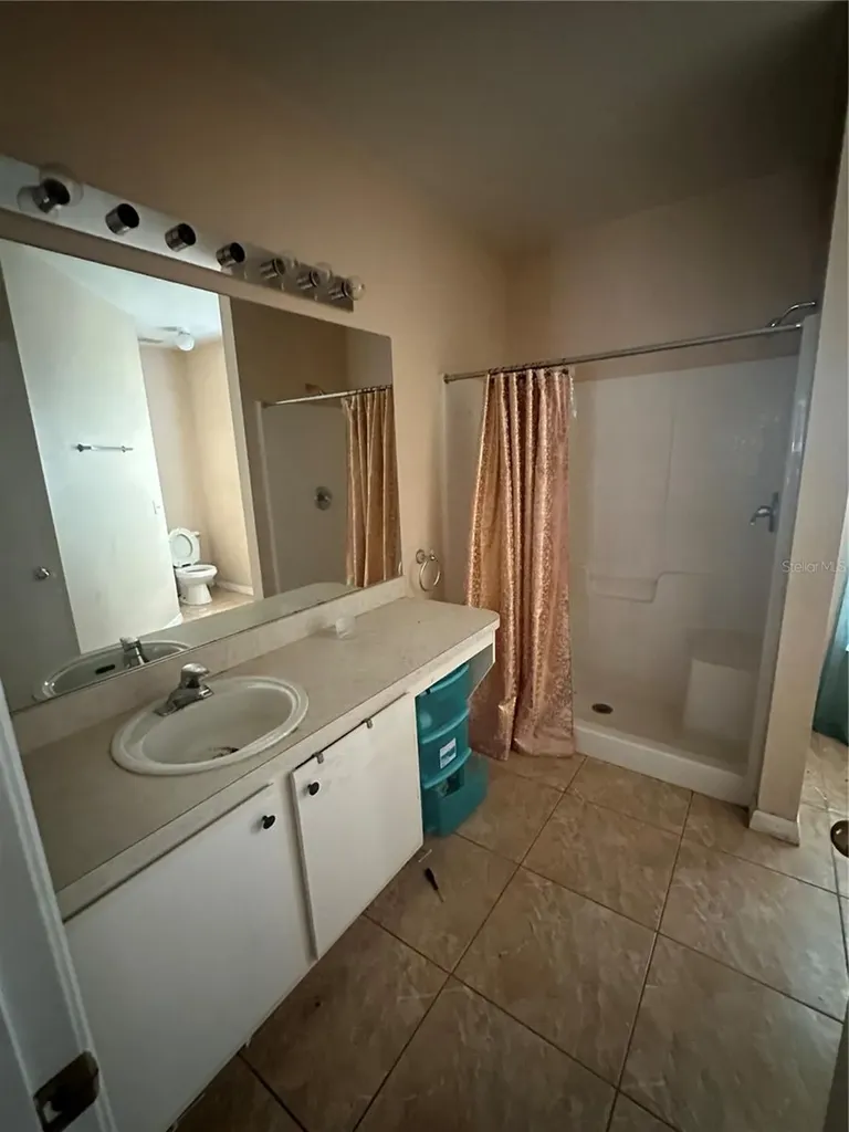 819 Cabaret Court Kissimmee FL 34759