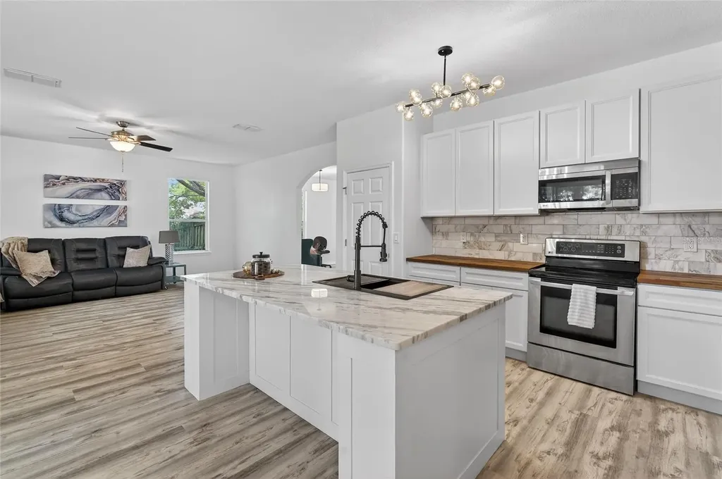1305 Windy Bluff Drive Minneola FL 34715
